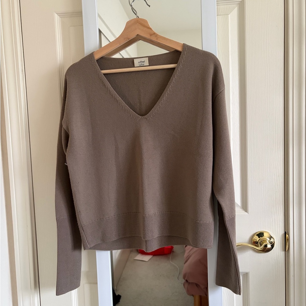 Aritzia Cyprie V-Neck Sweater S Taupe